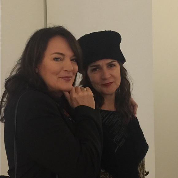 Meet your Posher, Cheri - Picture 7 of 8